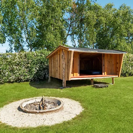 Beautiful In Glesborg With Kitchen